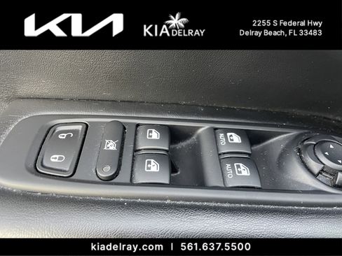 Used 2020 Jeep Compass Limited image 14