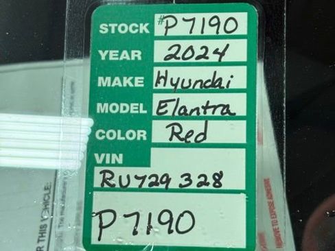 Used 2024 Hyundai Elantra Limited image 23
