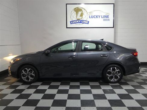 Used 2019 Kia Forte LXS image 7