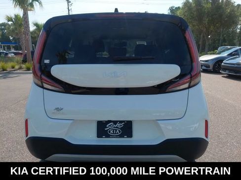 Certified 2025 Kia Soul S FWD image 6