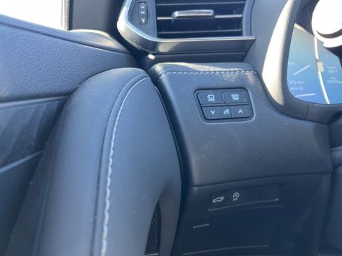 Used 2022 Lexus LX 600 4WD w/ Appearance Package image 14