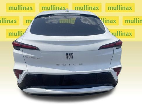 Used 2025 Buick Envista Sport Touring FWD image 9