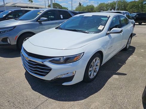 Used 2023 Chevrolet Malibu LT image 3