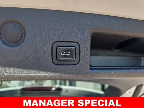 Used 2022 Chevrolet Equinox LT image 13