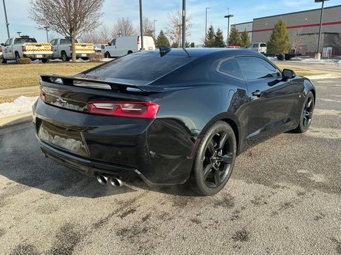 Used 2017 Chevrolet Camaro SS image 5