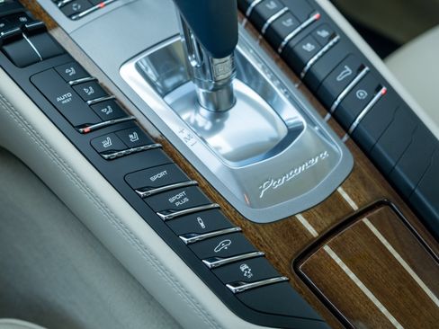 Used 2011 Porsche Panamera Turbo AWD/4WD image 34