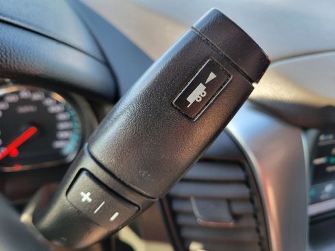 Used 2018 Chevrolet Tahoe LT AWD/4WD image 20