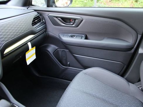 Used 2025 Subaru Forester Premium AWD/4WD image 31