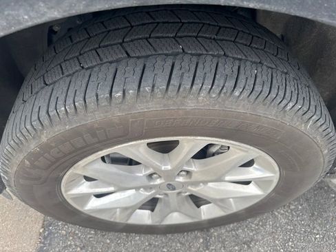 Used 2020 Ford Expedition Max XLT w/ Equipment Group 202A RWD image 9