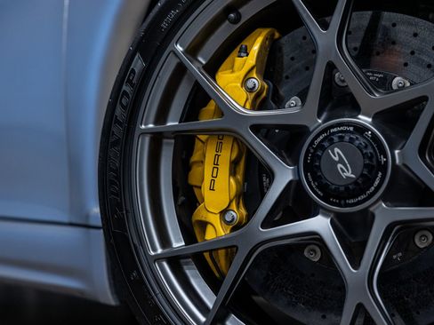 Certified 2025 Porsche 718 Boxster Spyder RS RWD image 19