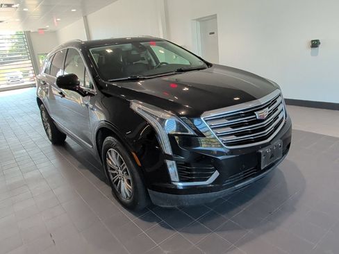 Used 2018 Cadillac XT5 Luxury w/ Driver Awareness Package AWD/4WD image 1