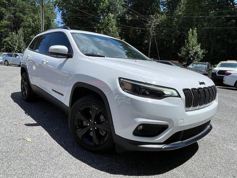 Used 2020 Jeep Cherokee Latitude Plus image 14