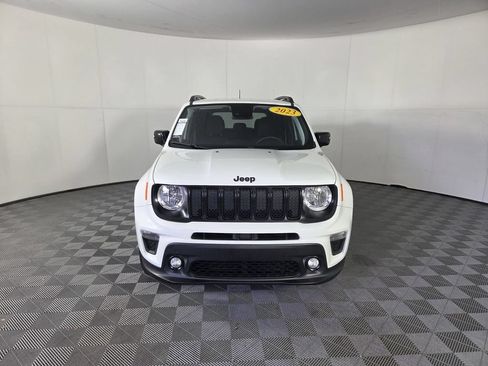 Used 2023 Jeep Renegade Altitude AWD/4WD image 4