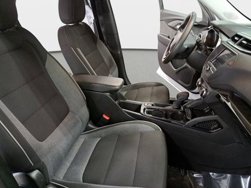 Used 2022 Chevrolet TrailBlazer LT image 11