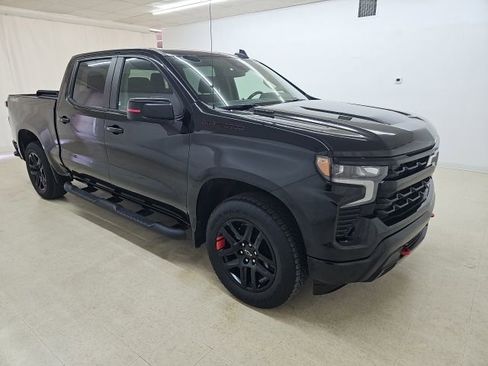 Used 2023 Chevrolet Silverado 1500 RST w/ Redline Edition AWD/4WD image 12