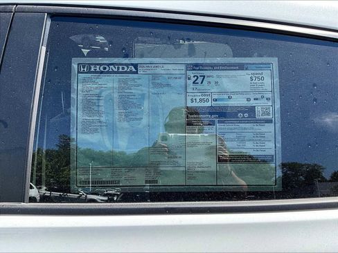 New 2026 Honda HR-V LX image 18