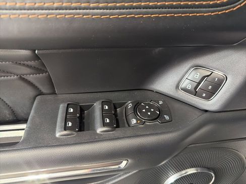 Used 2024 Ford Expedition Platinum AWD/4WD image 13