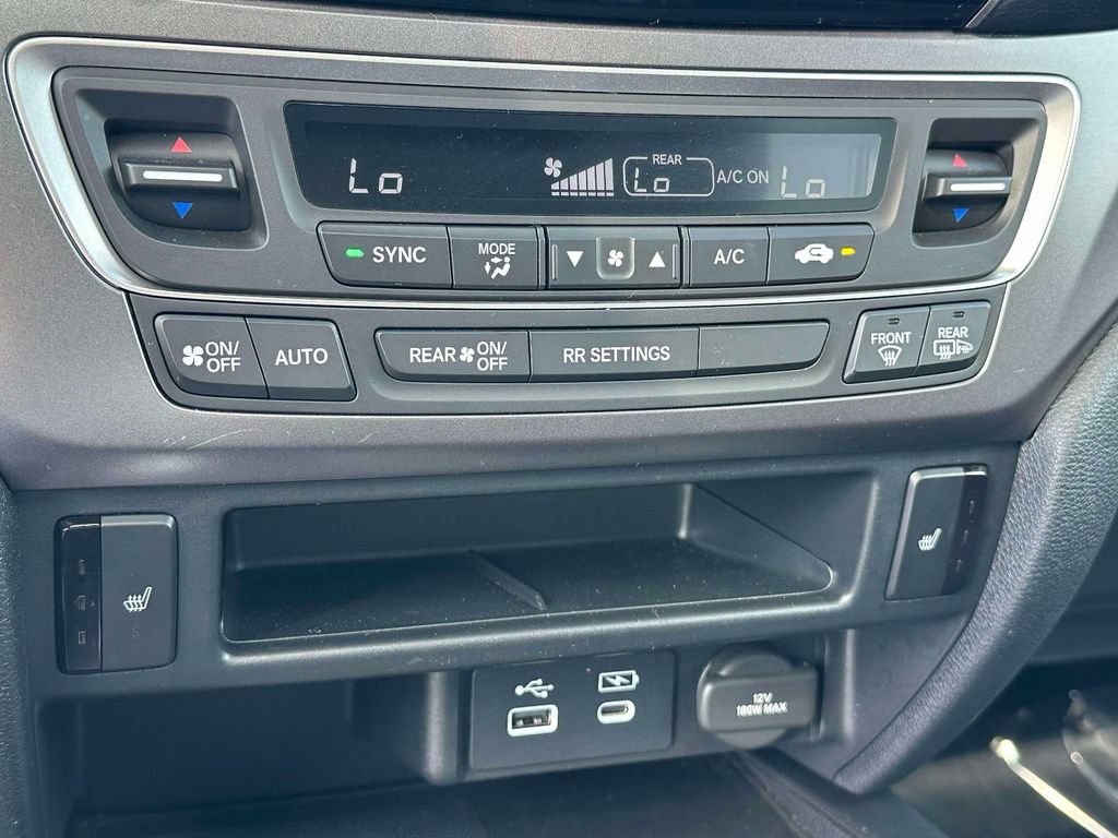 Certified 2025 Honda Passport EX-L image 26