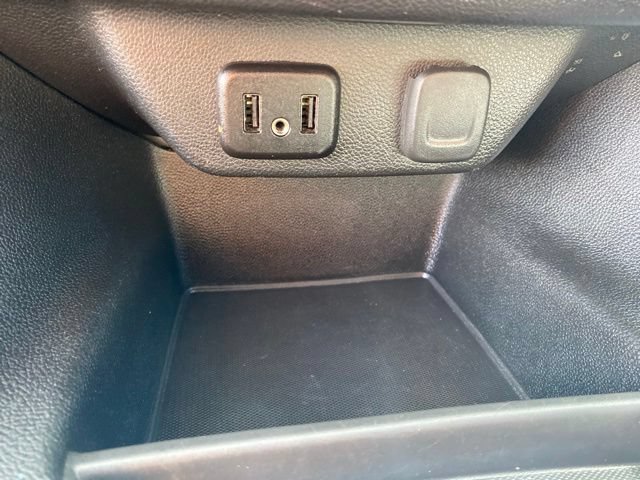 Used 2018 Chevrolet Traverse LT w/ LPO, 'HIT The Road' Package FWD image 31