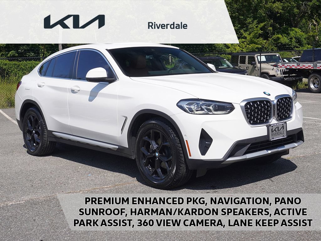 Used 2023 BMW X4 xDrive30i AWD/4WD image 1
