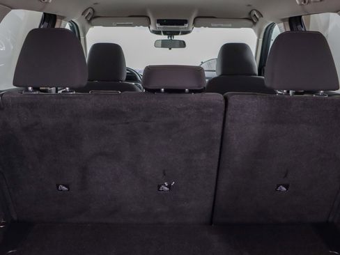 Used 2024 Nissan Rogue SV image 28