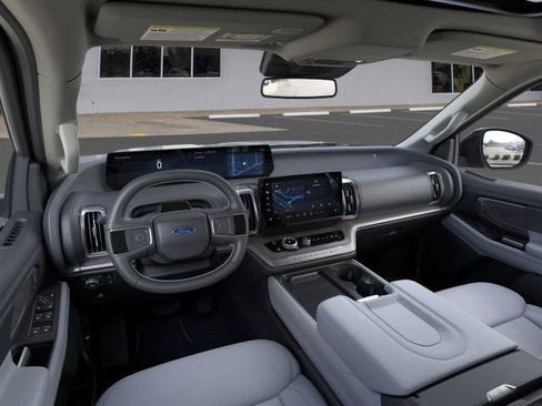 New 2026 Ford Expedition Platinum w/ Platinum Ultimate Package image 9
