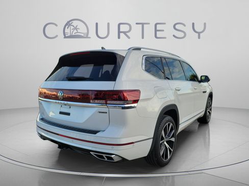 Used 2024 Volkswagen Atlas SEL Premium R-Line AWD/4WD image 8
