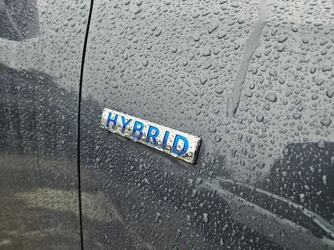 Certified 2025 MAZDA CX-50 2.5 Hybrid w/ Preferred Pkg image 9