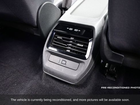 Used 2022 Volkswagen ID.4 Pro image 29