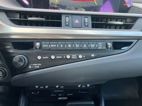 Used 2019 Lexus ES 350 F Sport w/ Accessory Package image 42