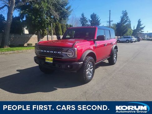 Certified 2025 Ford Bronco Badlands AWD/4WD image 1