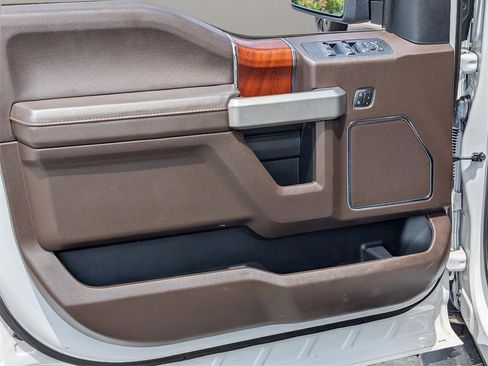 Used 2020 Ford F150 King Ranch image 15