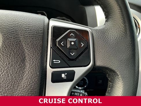 Used 2021 Toyota Tundra Limited w/ Limited Premium Package AWD/4WD image 13