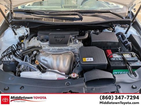 Used 2017 Toyota Camry XLE w/ Moonroof Package FWD image 40