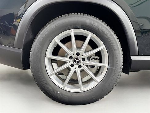 Used 2025 Mercedes-Benz GLE 450 4MATIC image 35