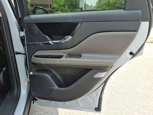 Certified 2025 Lincoln Corsair AWD w/ Equipment Group 101A image 28