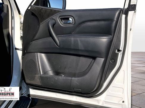 Used 2024 INFINITI QX80 Luxe image 23