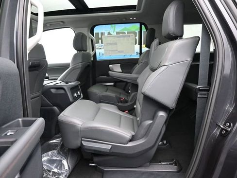 New 2025 Ford Expedition Max Active image 14