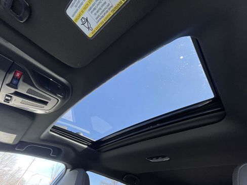 Used 2023 Subaru Outback Wilderness image 22