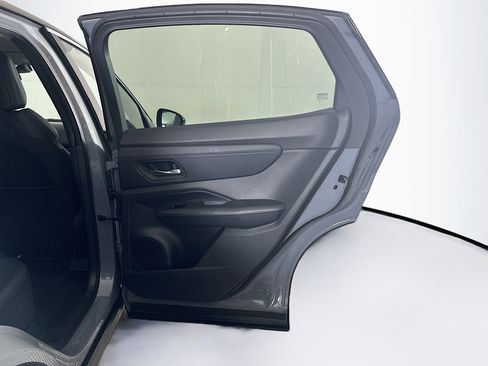 Used 2025 Nissan Ariya FWD image 31