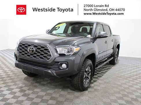 Certified 2022 Toyota Tacoma TRD Off-Road AWD/4WD image 1