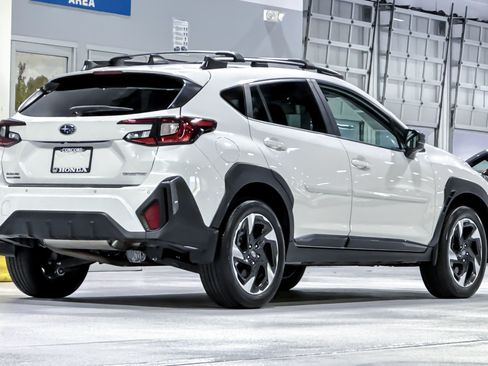 Used 2025 Subaru Crosstrek 2.5i Limited AWD/4WD image 9