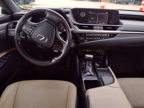 Used 2019 Lexus ES 350 image 14