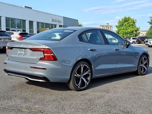 Used 2023 Volvo S60 B5 Core w/ Climate Package FWD image 6