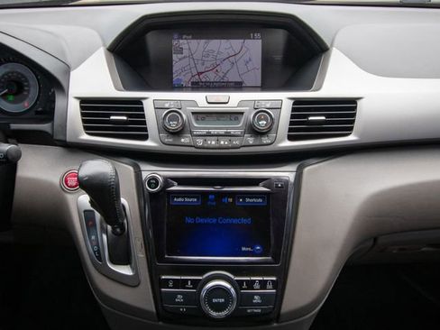 Used 2016 Honda Odyssey Touring Elite image 24