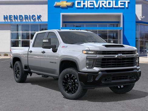 New 2026 Chevrolet Silverado 2500 Custom w/ Custom Value Package AWD/4WD image 9