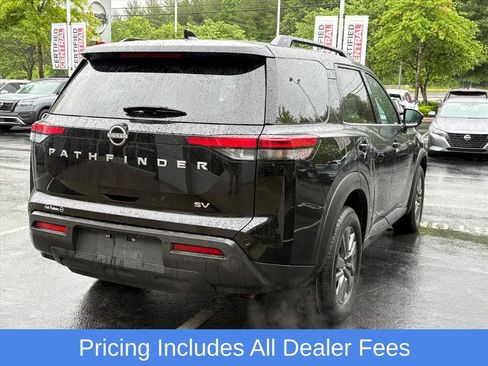 Used 2024 Nissan Pathfinder SV FWD image 7