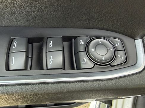 Used 2022 GMC Sierra 1500 SLT w/ SLT Convenience Package AWD/4WD image 27