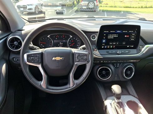 Used 2023 Chevrolet Blazer LT w/ Convenience Package FWD image 12