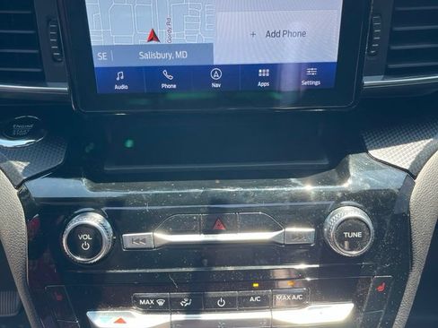 Used 2023 Ford Explorer ST-Line w/ Class IV Trailer Tow Package AWD/4WD image 14